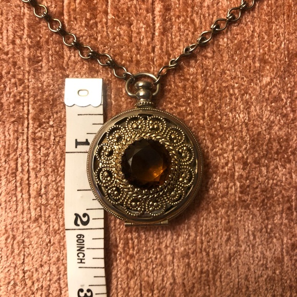 Vintage Avon Locket w/ Amber Jewel - Picture 7 of 8